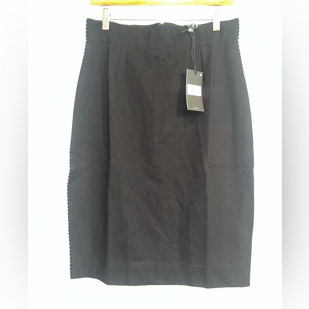 Black Knee-Length Pencil Skirt for Work. Size L. NWT